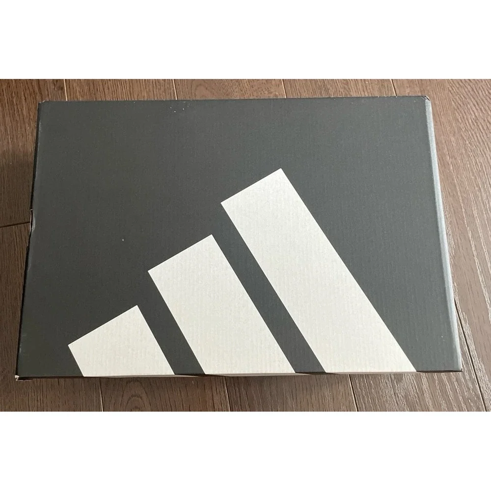 Adidas empty shoe box‎